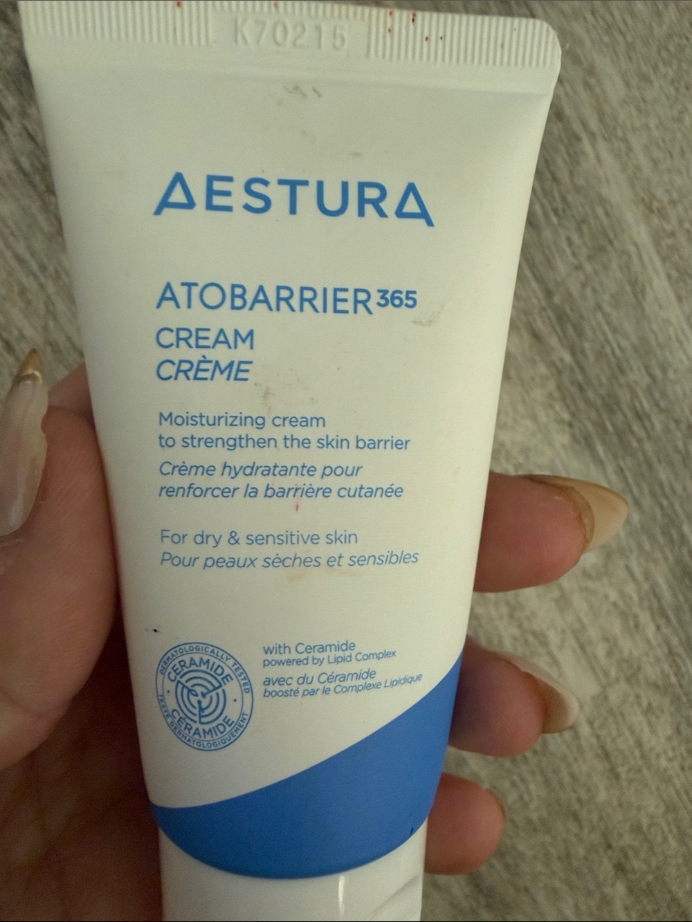 Atobarrier 365 Moisturizing Cream — White & Blue